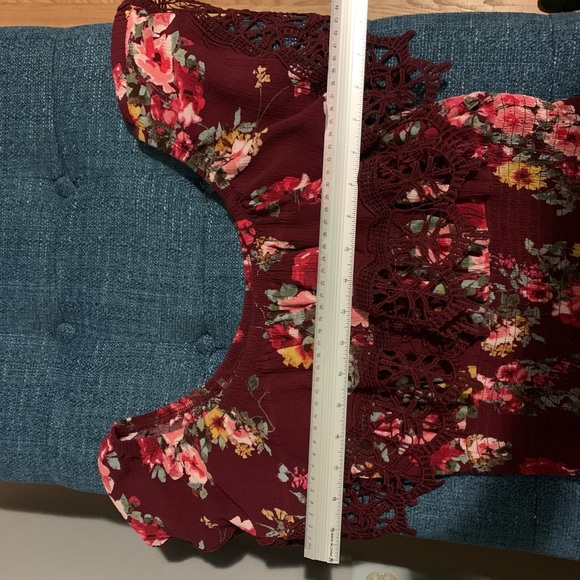 🛍️Haute Project LA Intricate Embroidered Crop Top Sz M - Picture 13 of 16